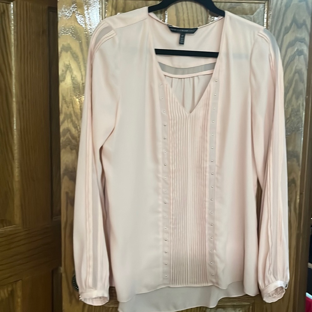 Cute blouse.